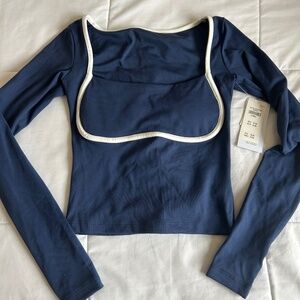 Gilly Hicks Activewear Top